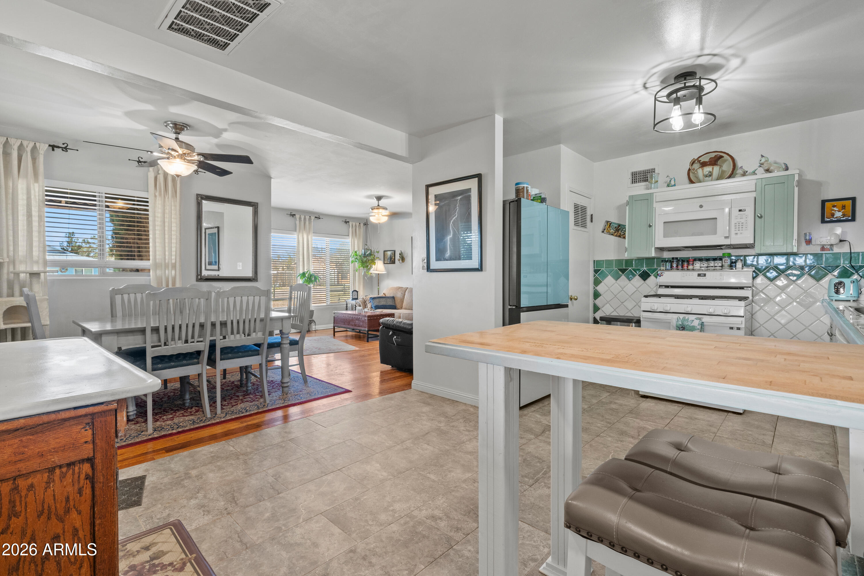 113 Nighthawk Avenue Bisbee, AZ 85603 - Photo 6 of 36 2 Interior 7