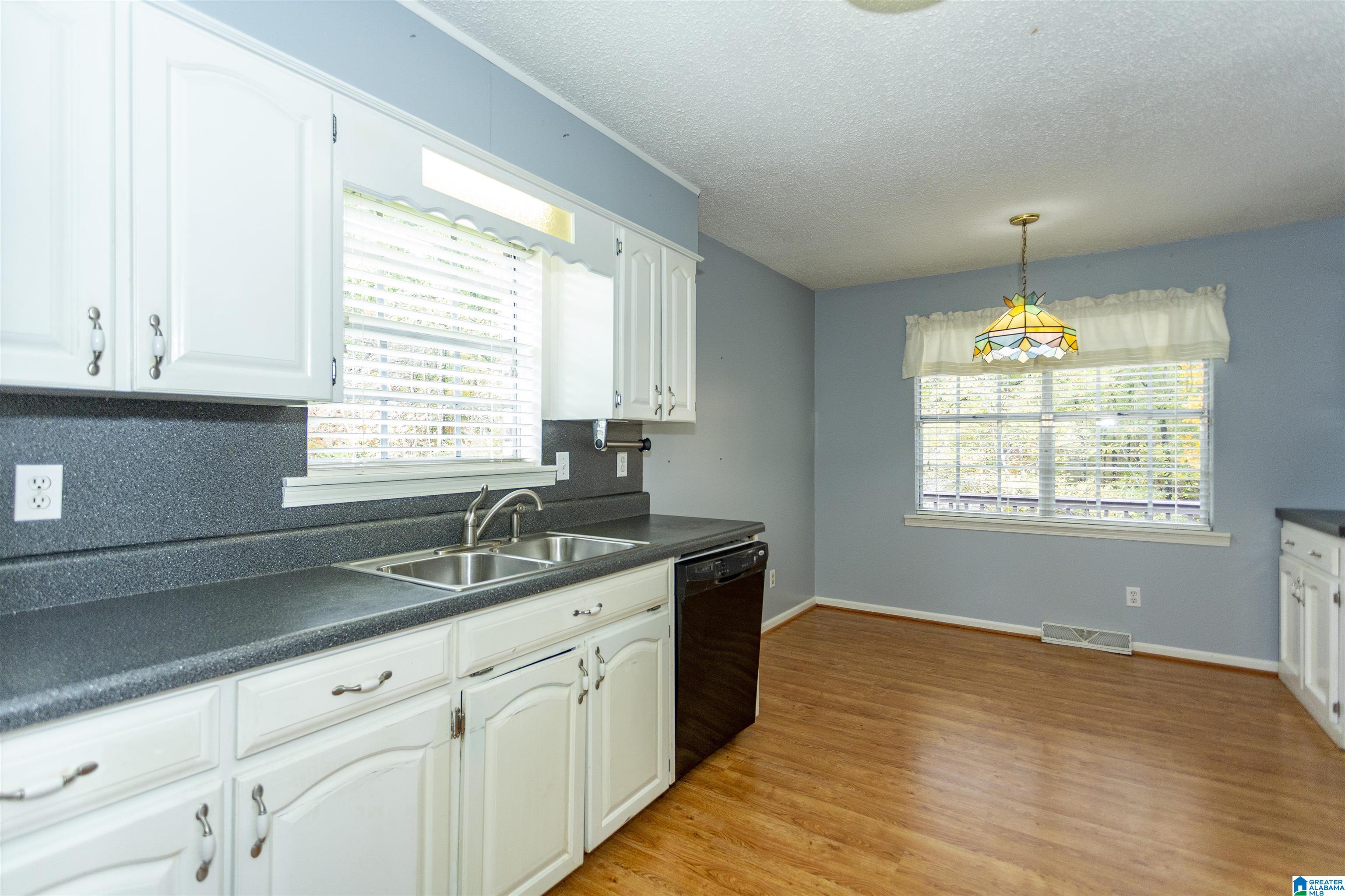 5433 Justice Street Mulga, AL 35118 - Photo 9 of 62