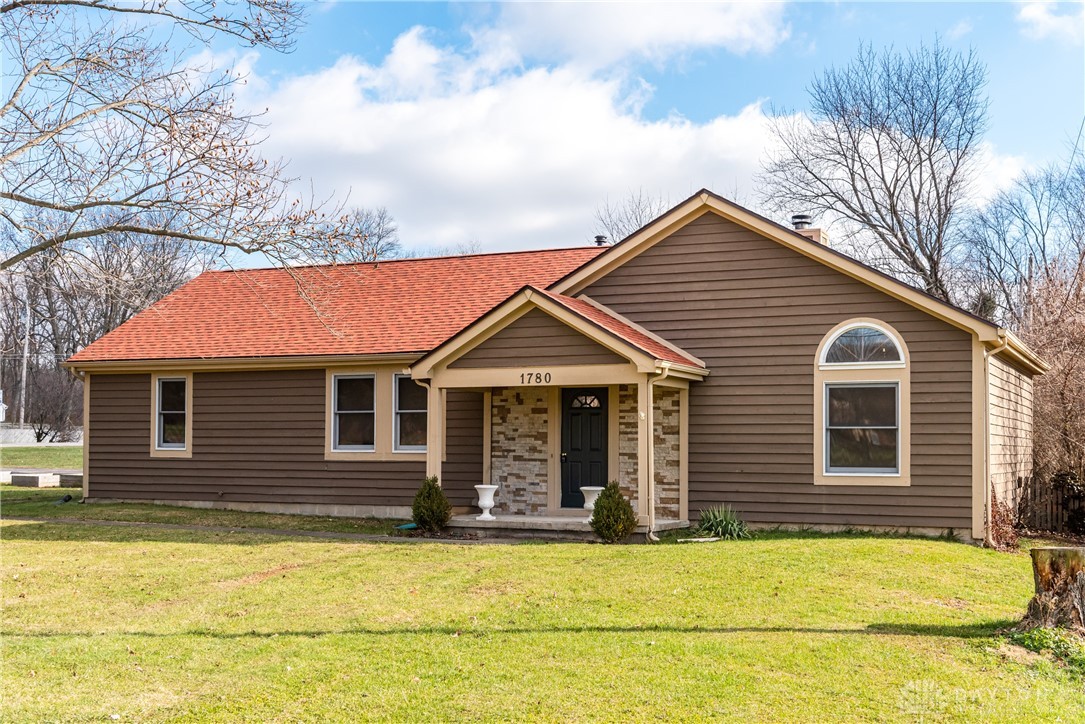 1780 Hanes Road Dayton, OH 45432 - Photo 3 of 54