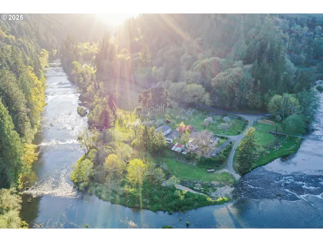 $2,200,000 | 27277 Lower Smith River Road, Reedsport, OR 97467