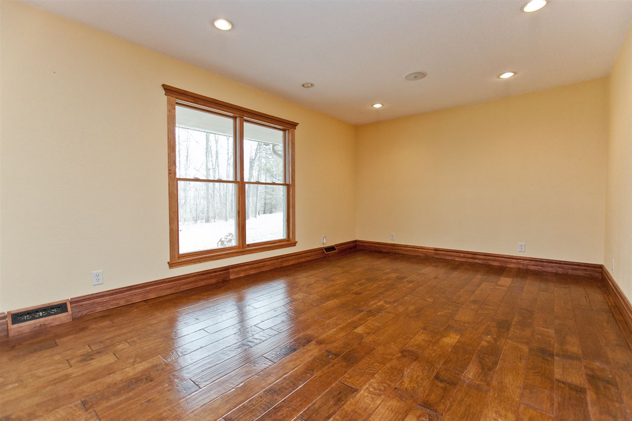 6247 33rd Ave Drive Shellsburg, IA 52332 - Photo 8 of 39 Gallery Image 8