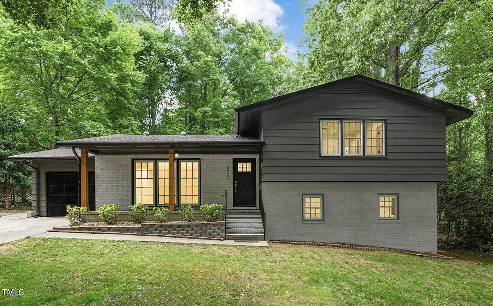 a front view of house with yard