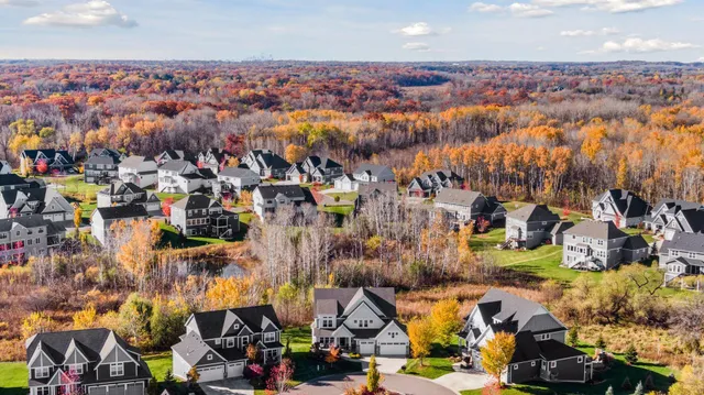 $1,335,000 | 78 Rapp Farm Lane, North Oaks, MN 55127