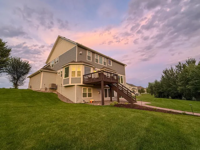 $1,335,000 | 78 Rapp Farm Lane, North Oaks, MN 55127