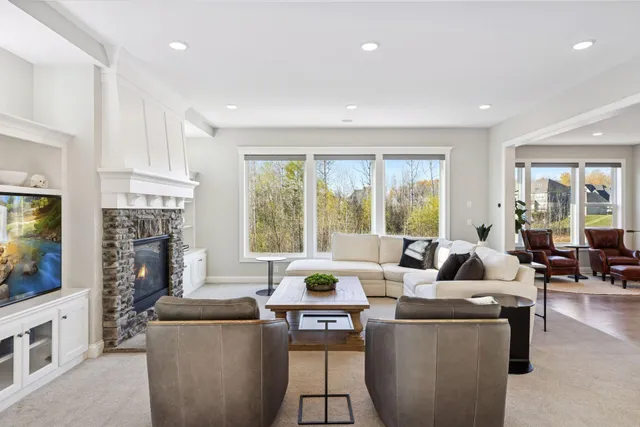 $1,335,000 | 78 Rapp Farm Lane, North Oaks, MN 55127