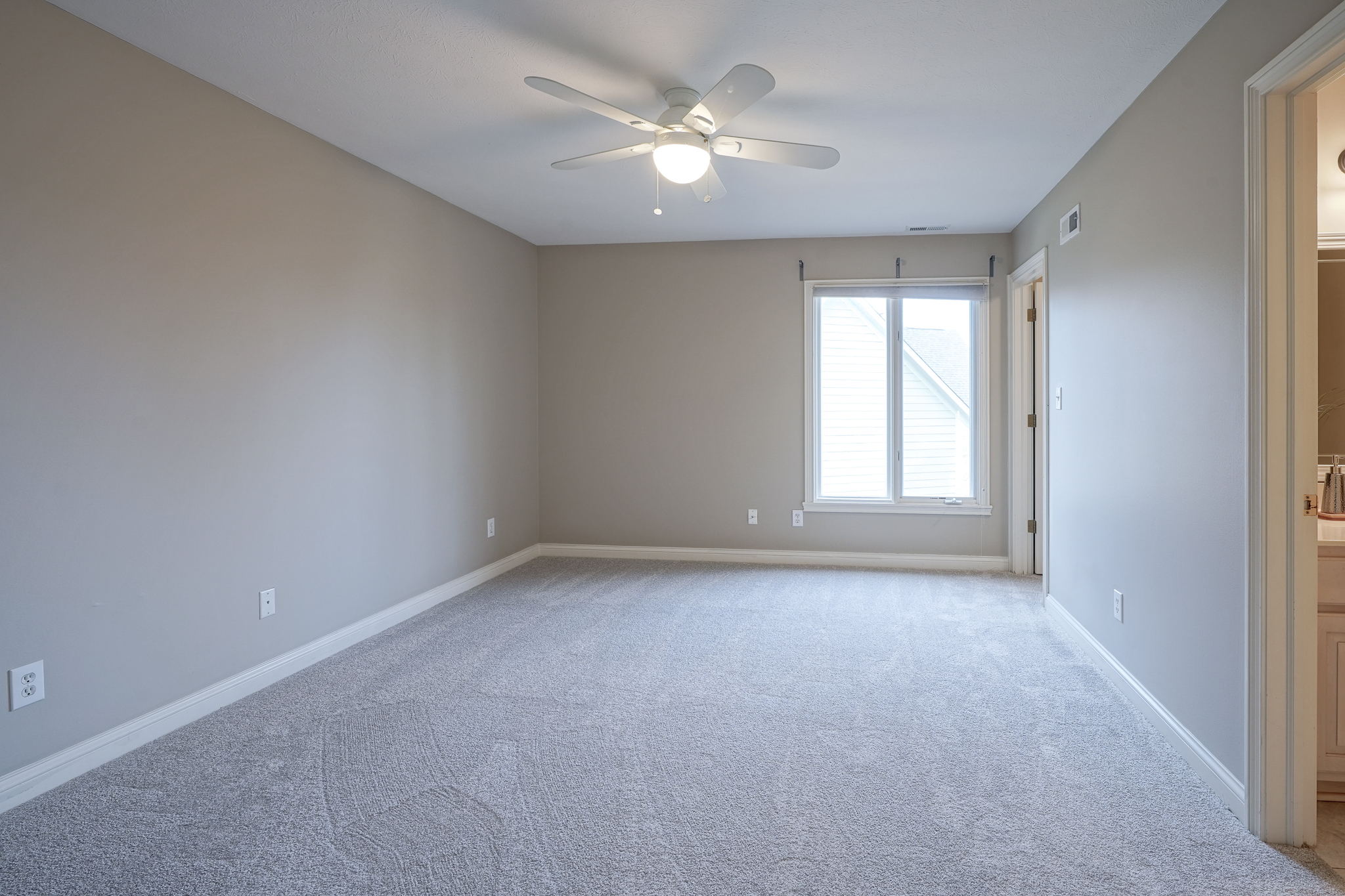 10252 Springstone Road Fishers, IN 46055 - Photo 39 of 64