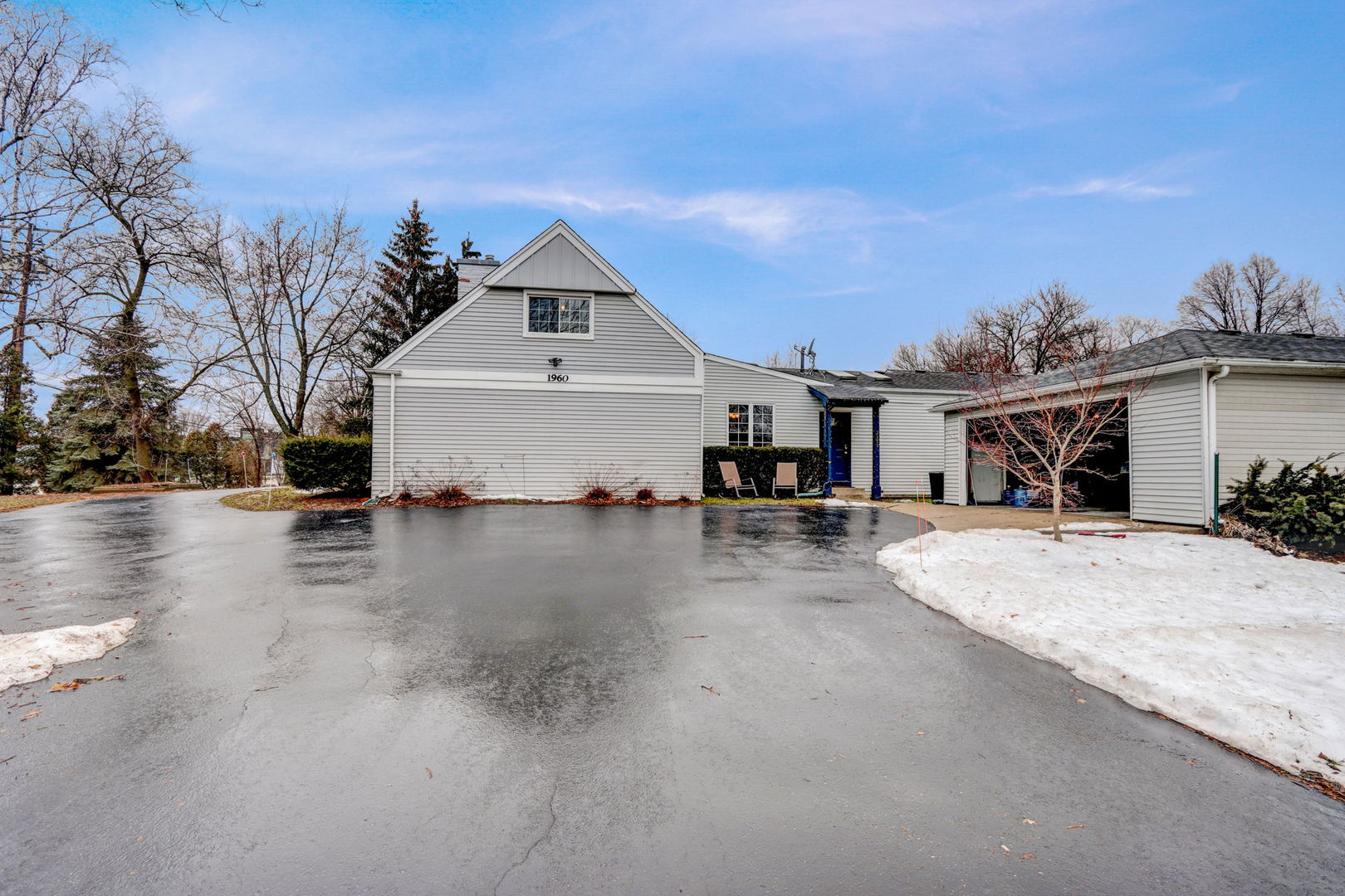 3220 Techny Road Northbrook, IL 60062 - Photo 31 of 37 a view of a house with a street