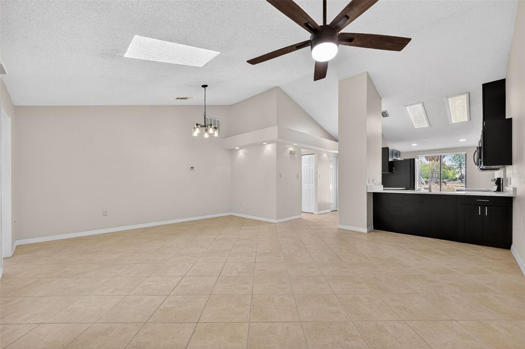 112 Anclote Road Tarpon Springs, FL 34689 - Photo 10 of 29