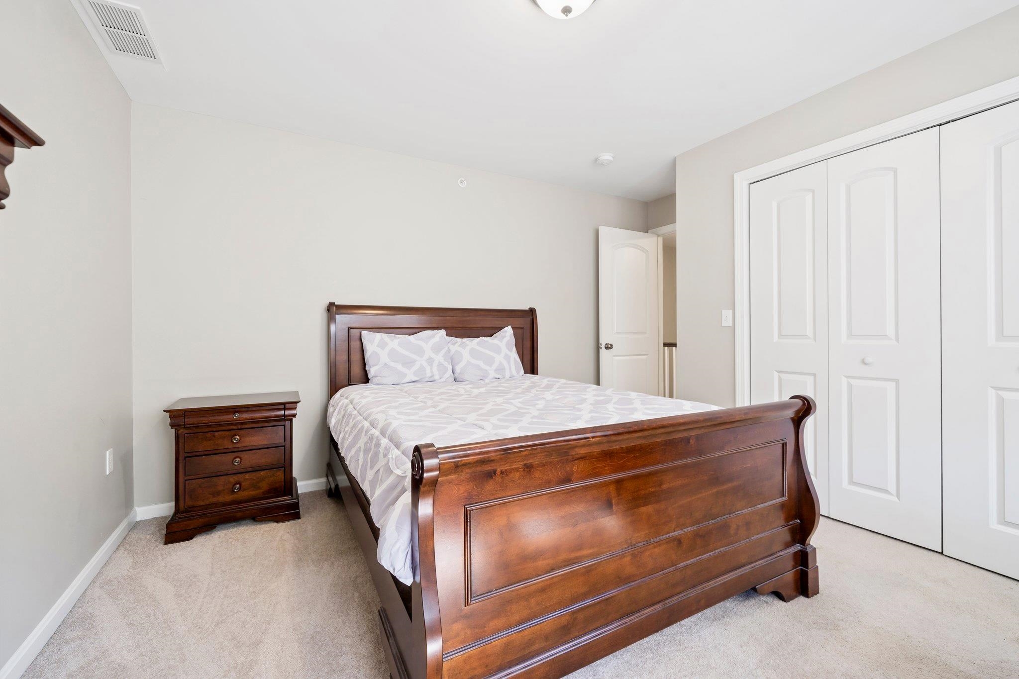 38 Perham Street, Unit G Nashua, NH 03064 - Photo 18 of 23