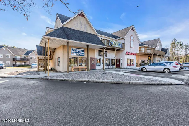 $2,150 | 290 North Main Street, Unit C4, Barnegat, NJ 08005