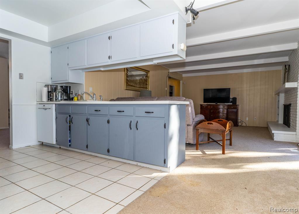 6490 Kings Pointe Road Grand Blanc, MI 48439 - Photo 9 of 24