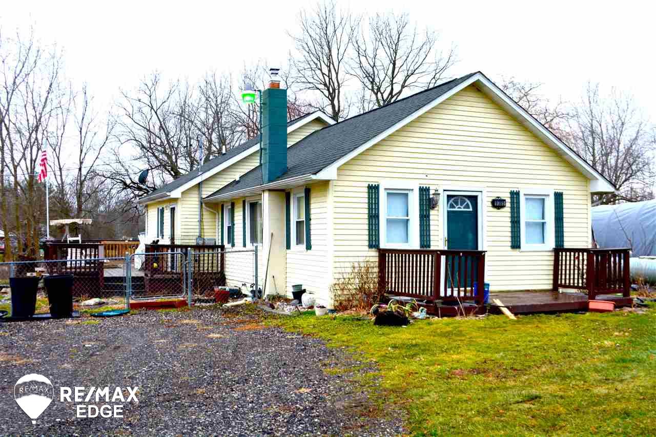 9385 North Vassar Road Mount Morris, MI 48458 - Photo 1 of 13 50002849.JPG