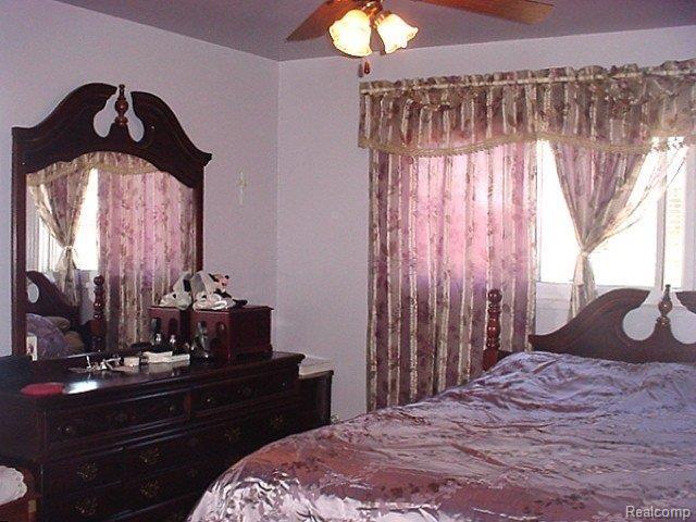 15740 Selwyn Road Southgate, MI 48195 - Photo 15 of 15 BEDRM#3 W/DBL CLOSET!