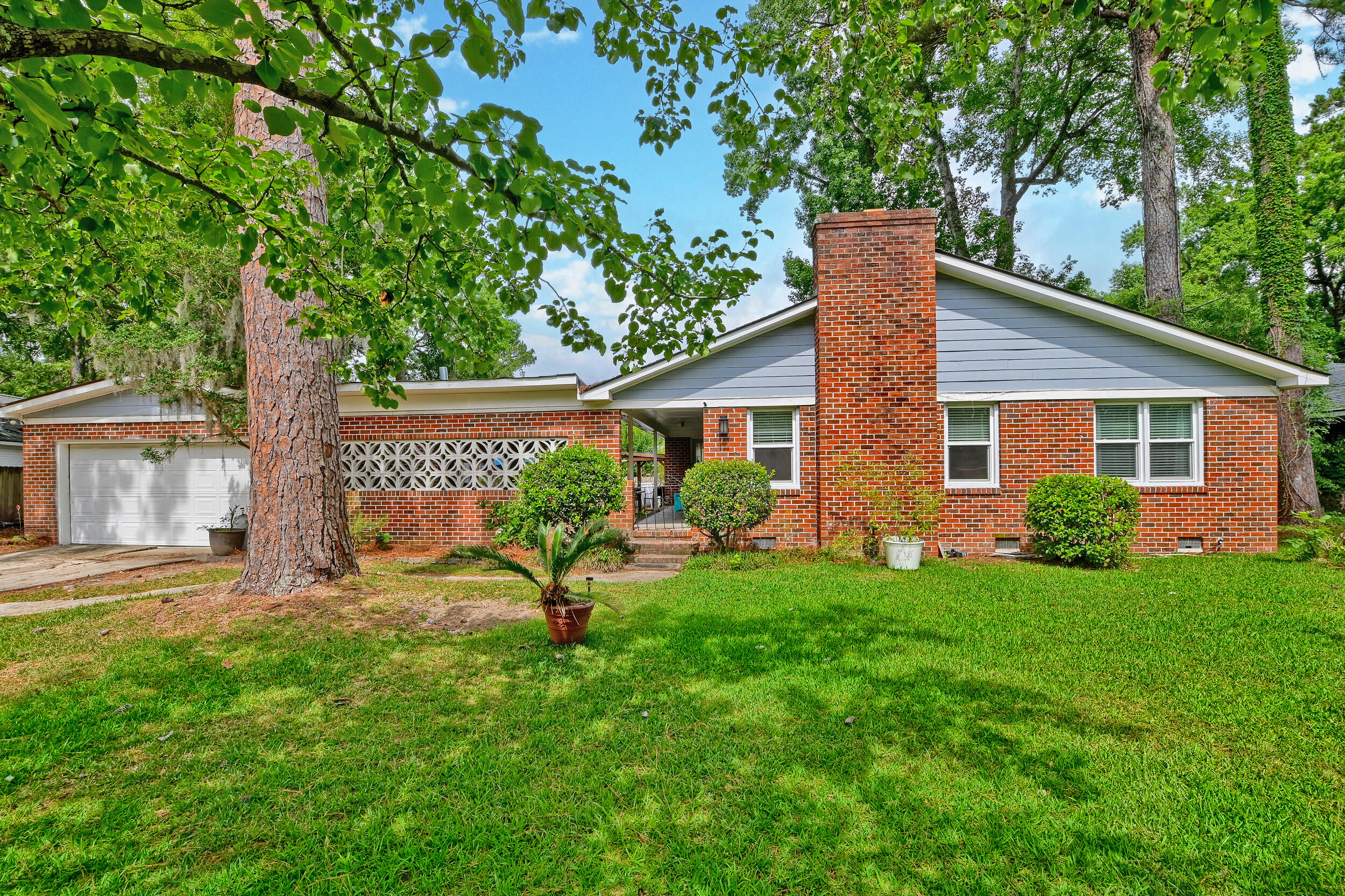 843 Trent Street Charleston, SC 29414 - Photo 12 of 49