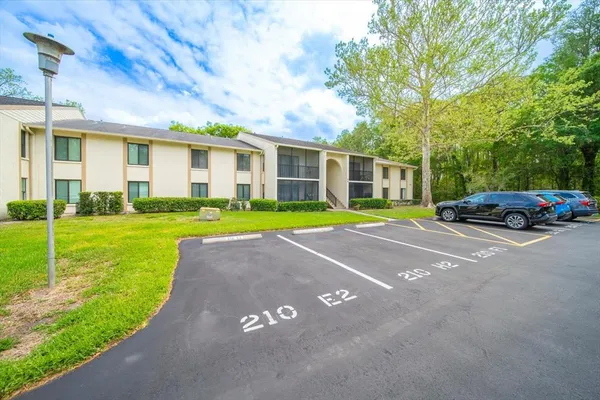 $159,000 | 1441 Pine Glen Lane, Unit E2, Tarpon Springs, FL 34688