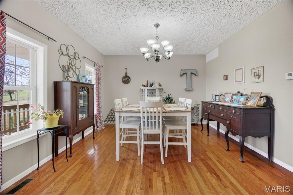 41 Prairie Lane Iberia, MO 65486 - Photo 11 of 43