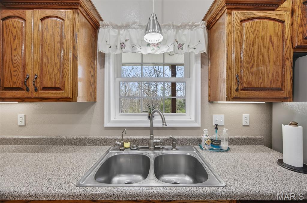 41 Prairie Lane Iberia, MO 65486 - Photo 16 of 43