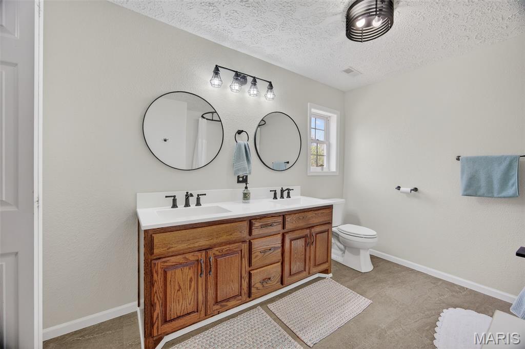 41 Prairie Lane Iberia, MO 65486 - Photo 6 of 43