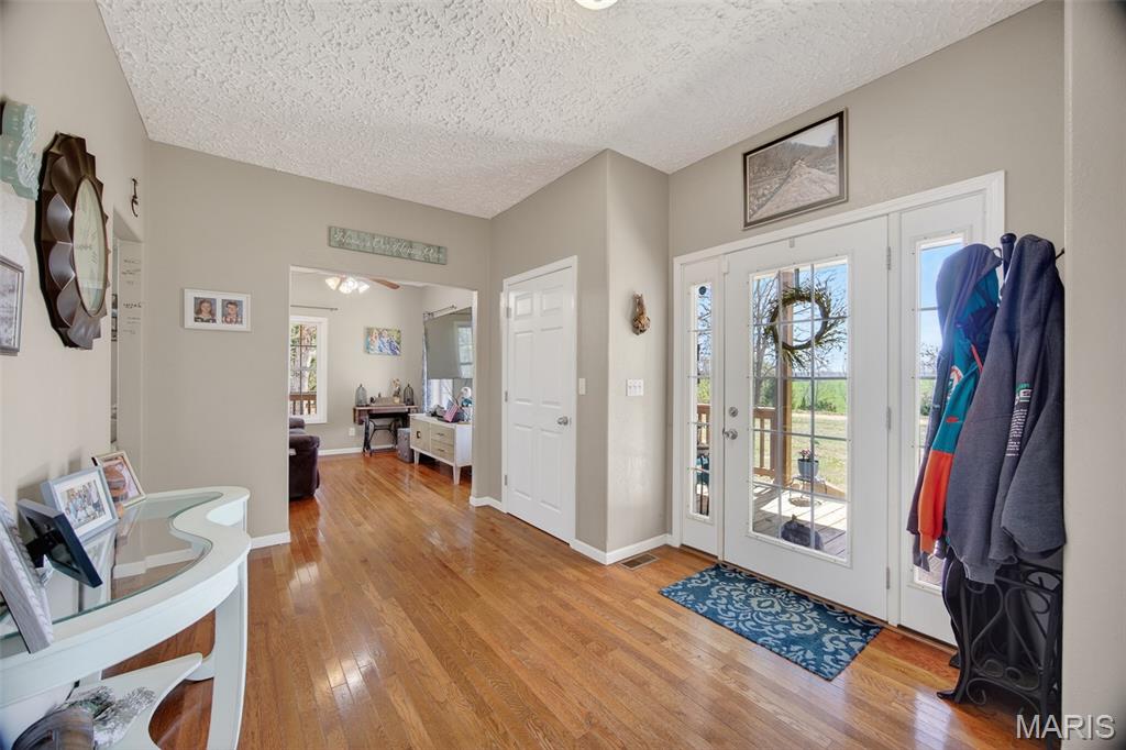 41 Prairie Lane Iberia, MO 65486 - Photo 9 of 43