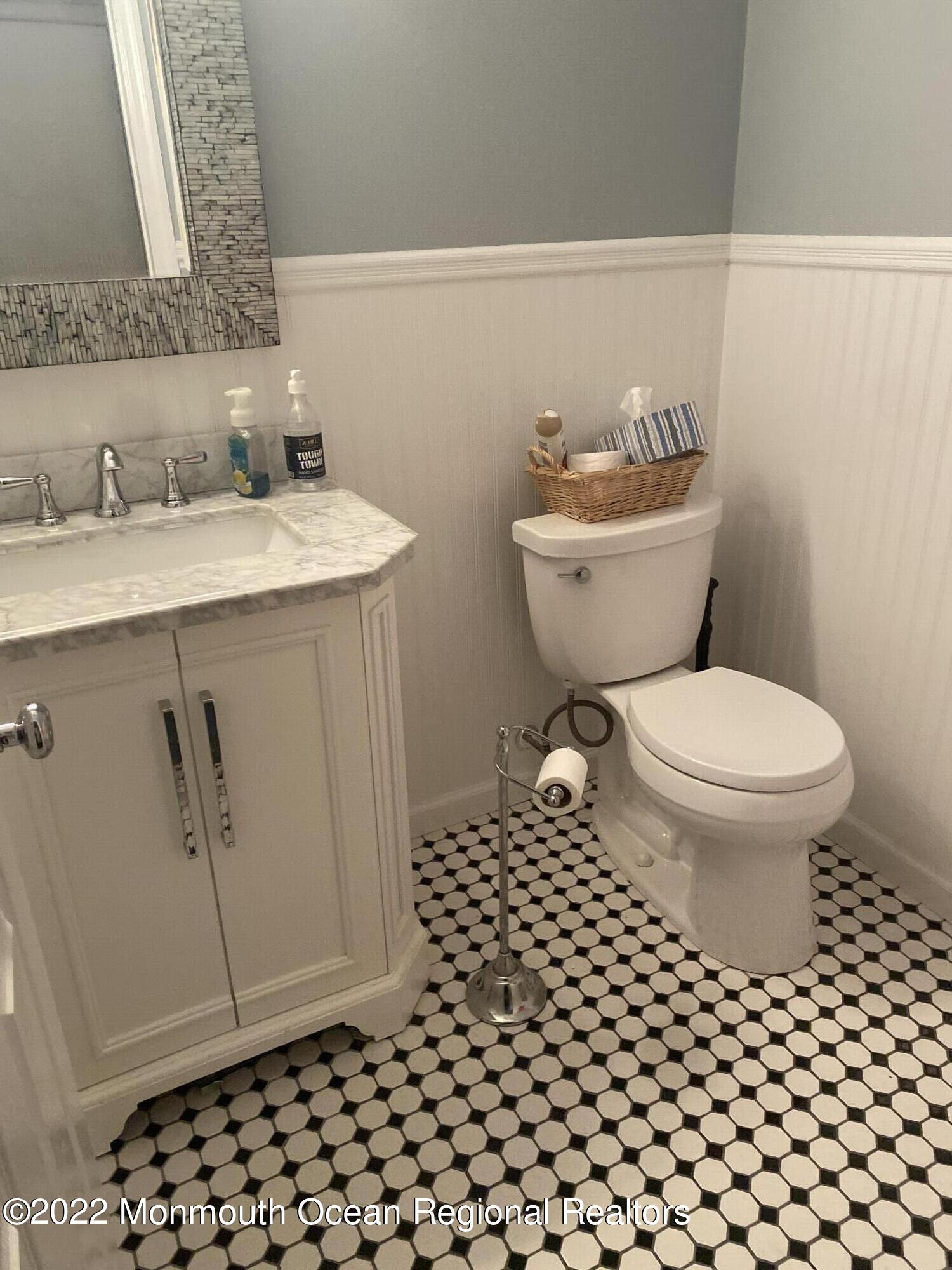 14 Oxford Road Jackson, NJ 08527 - Photo 8 of 8 oxf bath