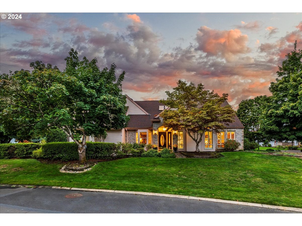 7305 Southwest Fairway Loop Wilsonville, OR 97070 - Photo 1 of 43 Gallery Image 1