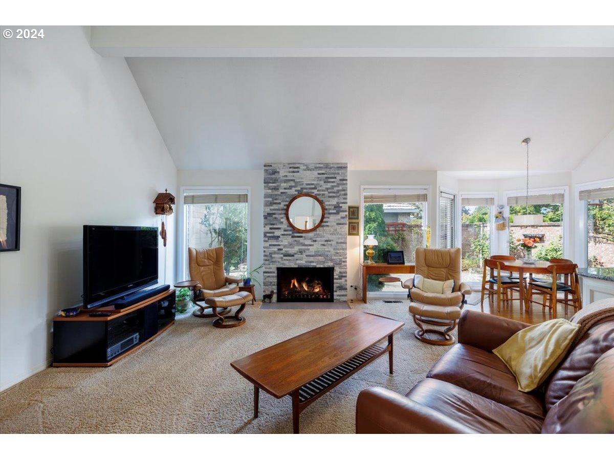 7305 Southwest Fairway Loop Wilsonville, OR 97070 - Photo 11 of 43 Gallery Image 11