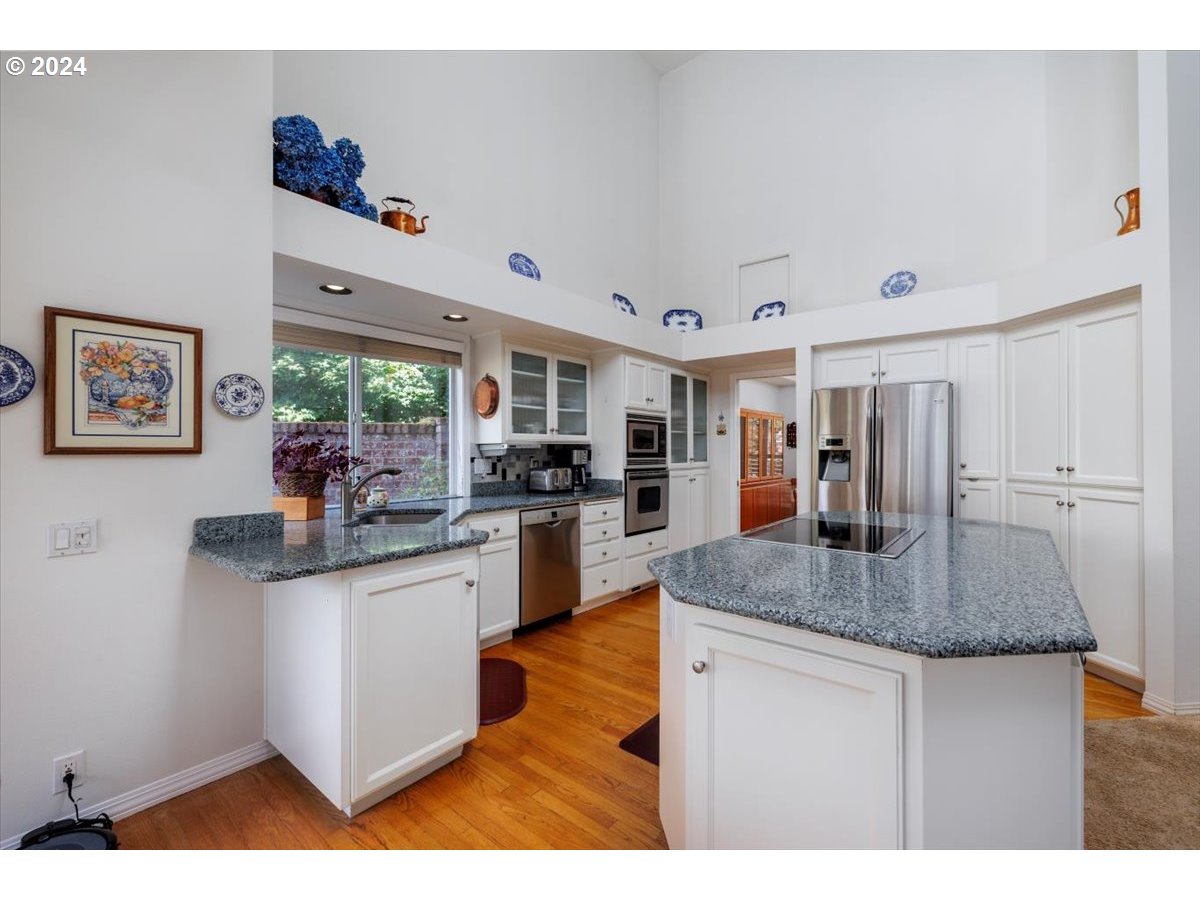 7305 Southwest Fairway Loop Wilsonville, OR 97070 - Photo 16 of 43 Gallery Image 16