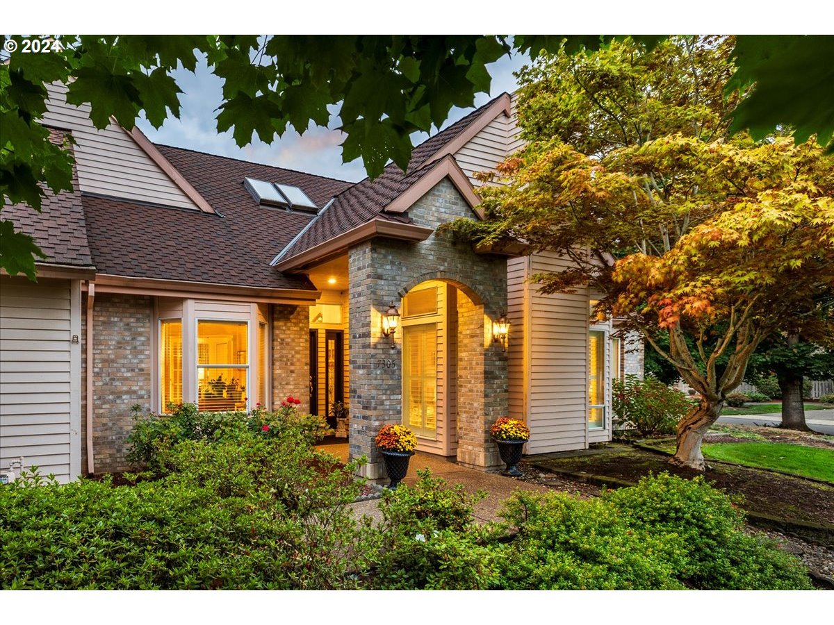 7305 Southwest Fairway Loop Wilsonville, OR 97070 - Photo 2 of 43 Gallery Image 2