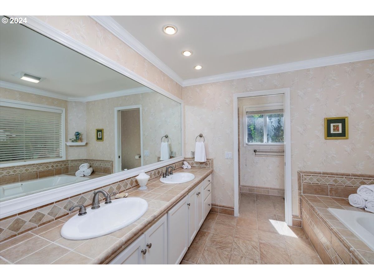 7305 Southwest Fairway Loop Wilsonville, OR 97070 - Photo 21 of 43 Gallery Image 21