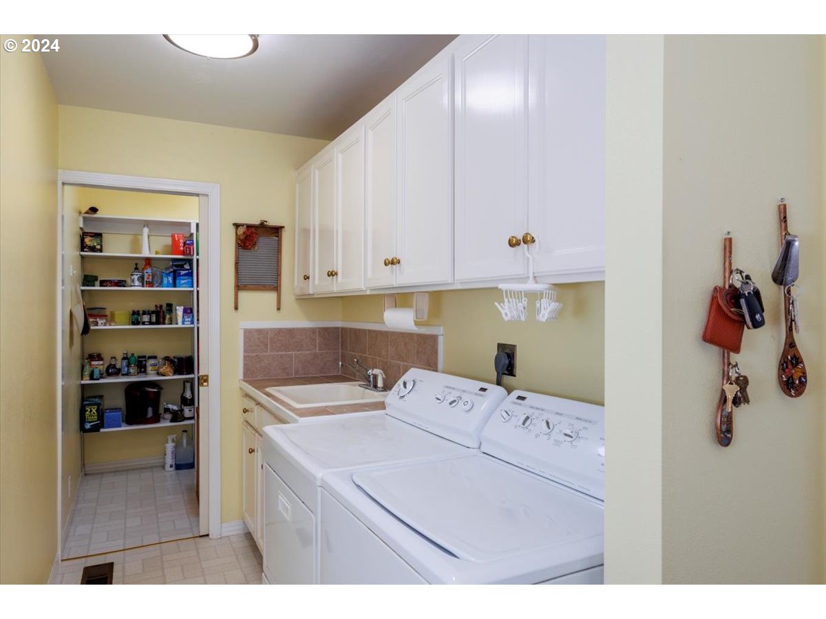 7305 Southwest Fairway Loop Wilsonville, OR 97070 - Photo 28 of 43 Gallery Image 28