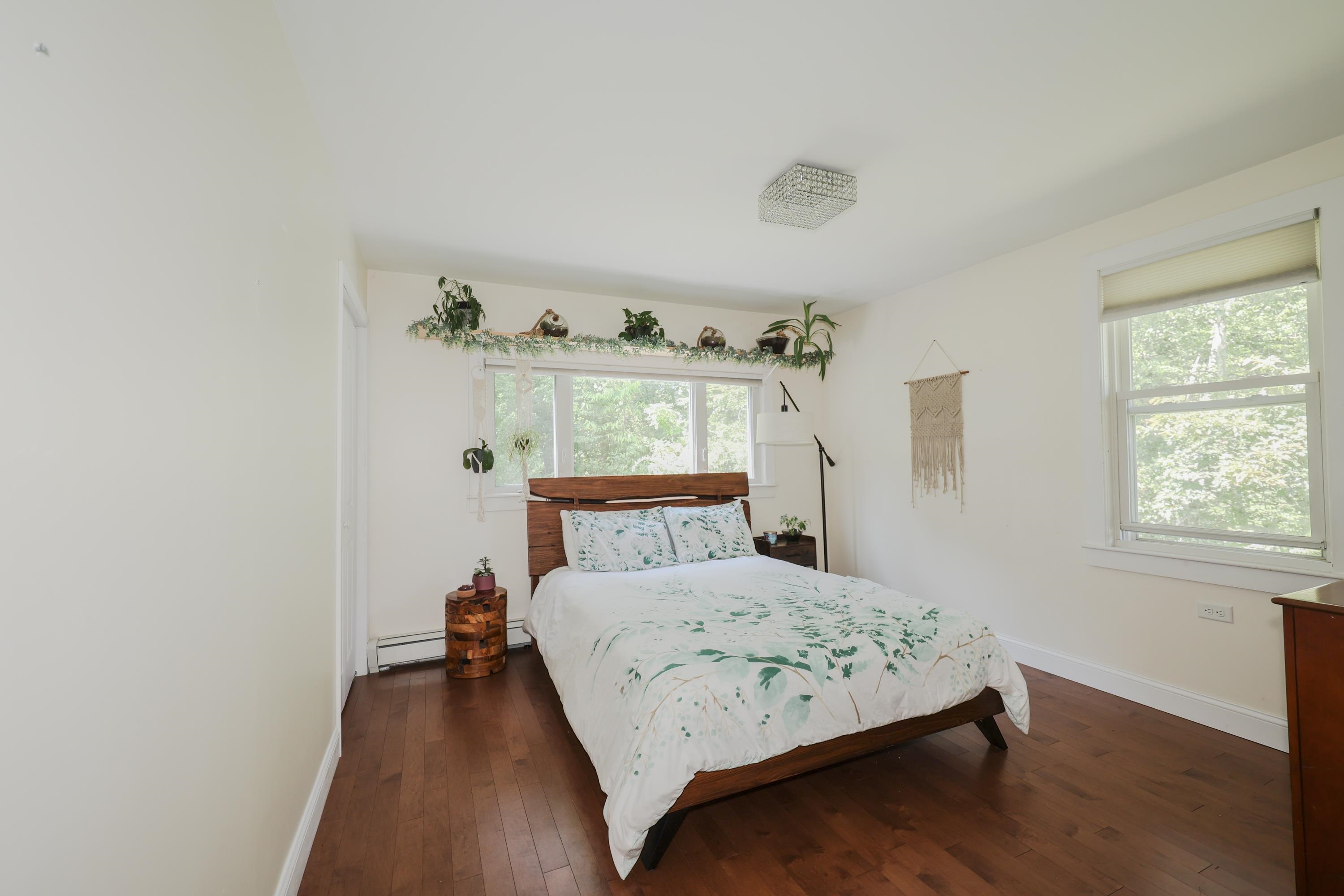 209 North Amherst Road Bedford, NH 03110 - Photo 19 of 40