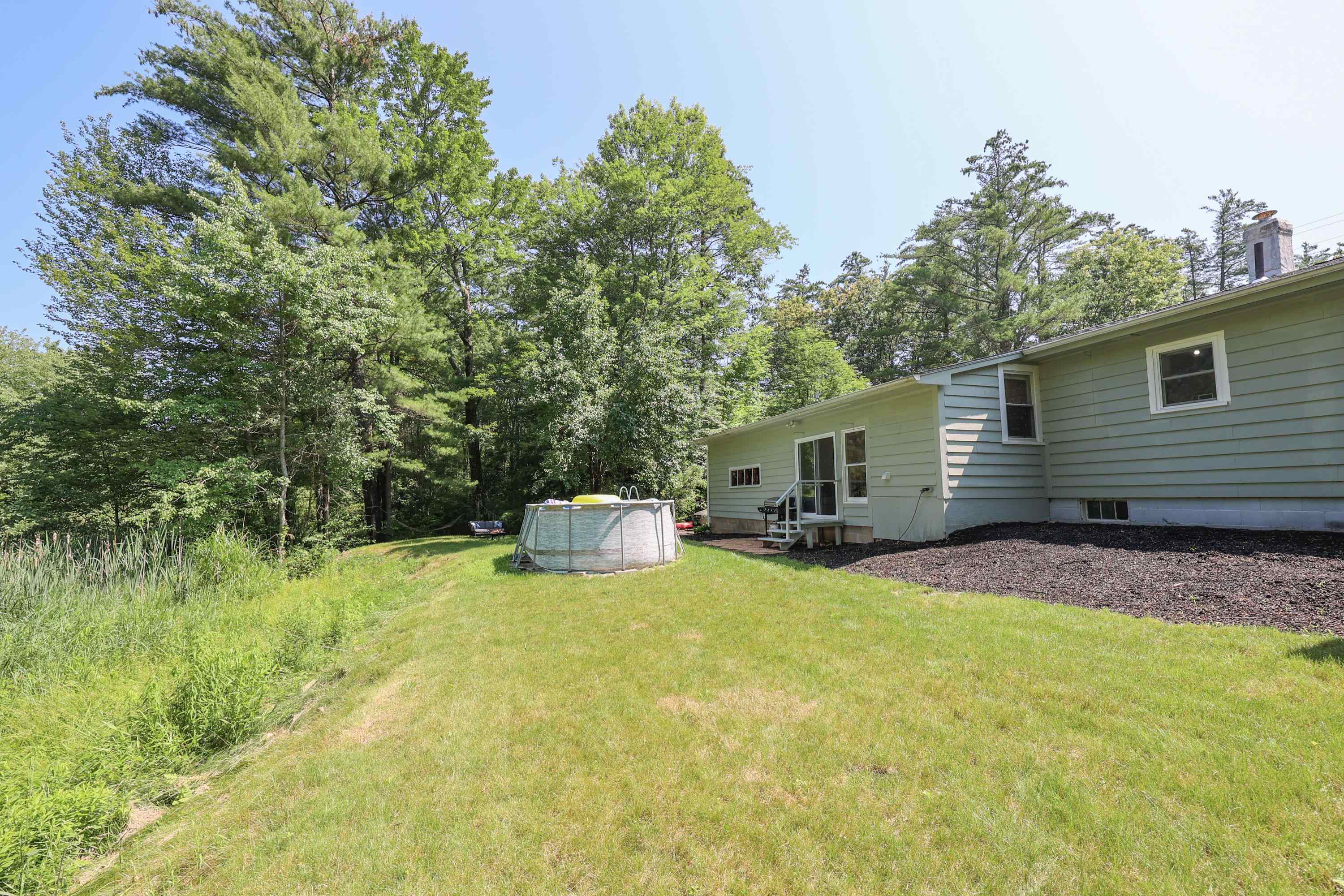 209 North Amherst Road Bedford, NH 03110 - Photo 34 of 40