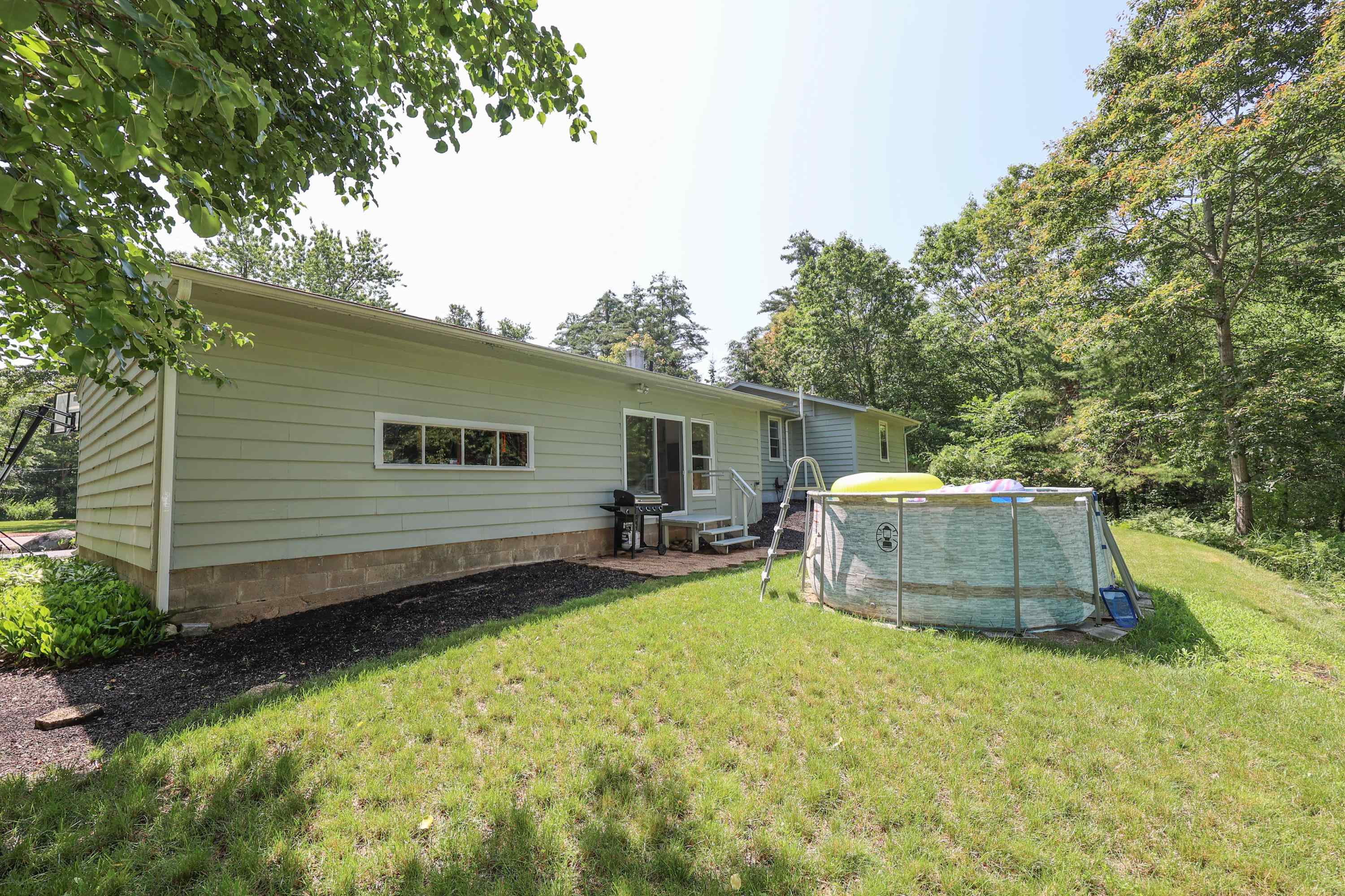 209 North Amherst Road Bedford, NH 03110 - Photo 36 of 40