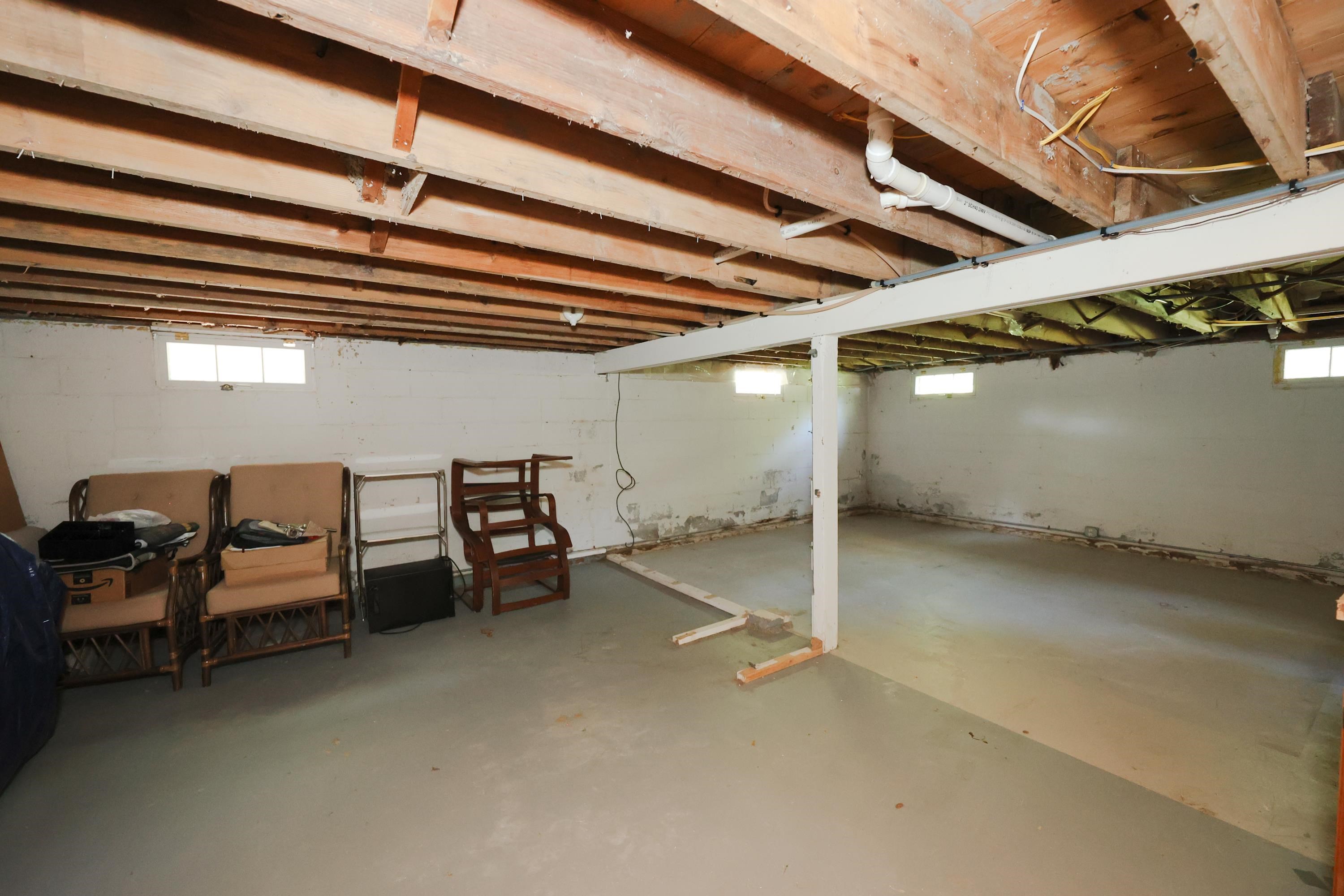 209 North Amherst Road Bedford, NH 03110 - Photo 39 of 40