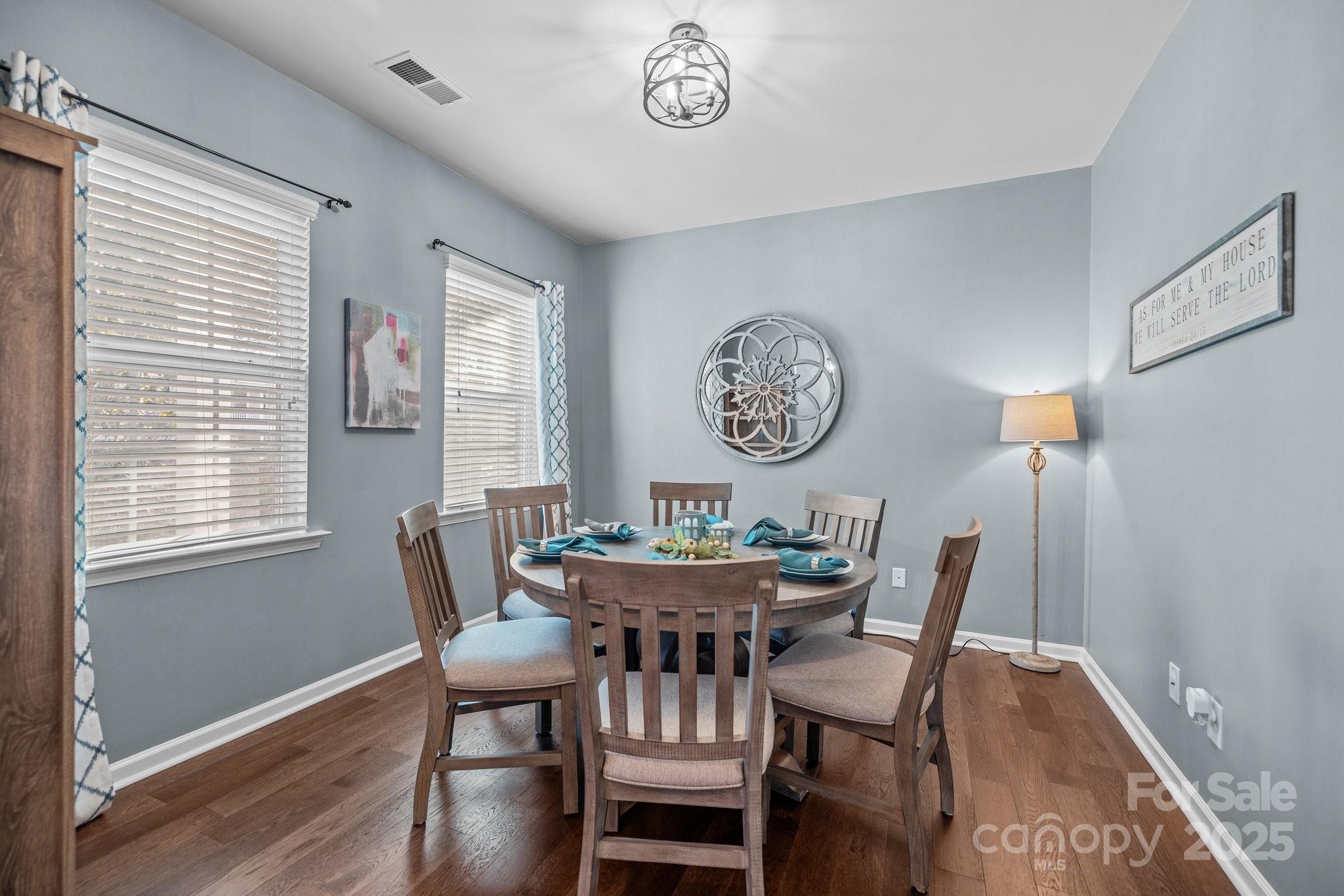 6119 Castlecove Road Charlotte, NC 28278 - Photo 4 of 34 Gallery Image 4