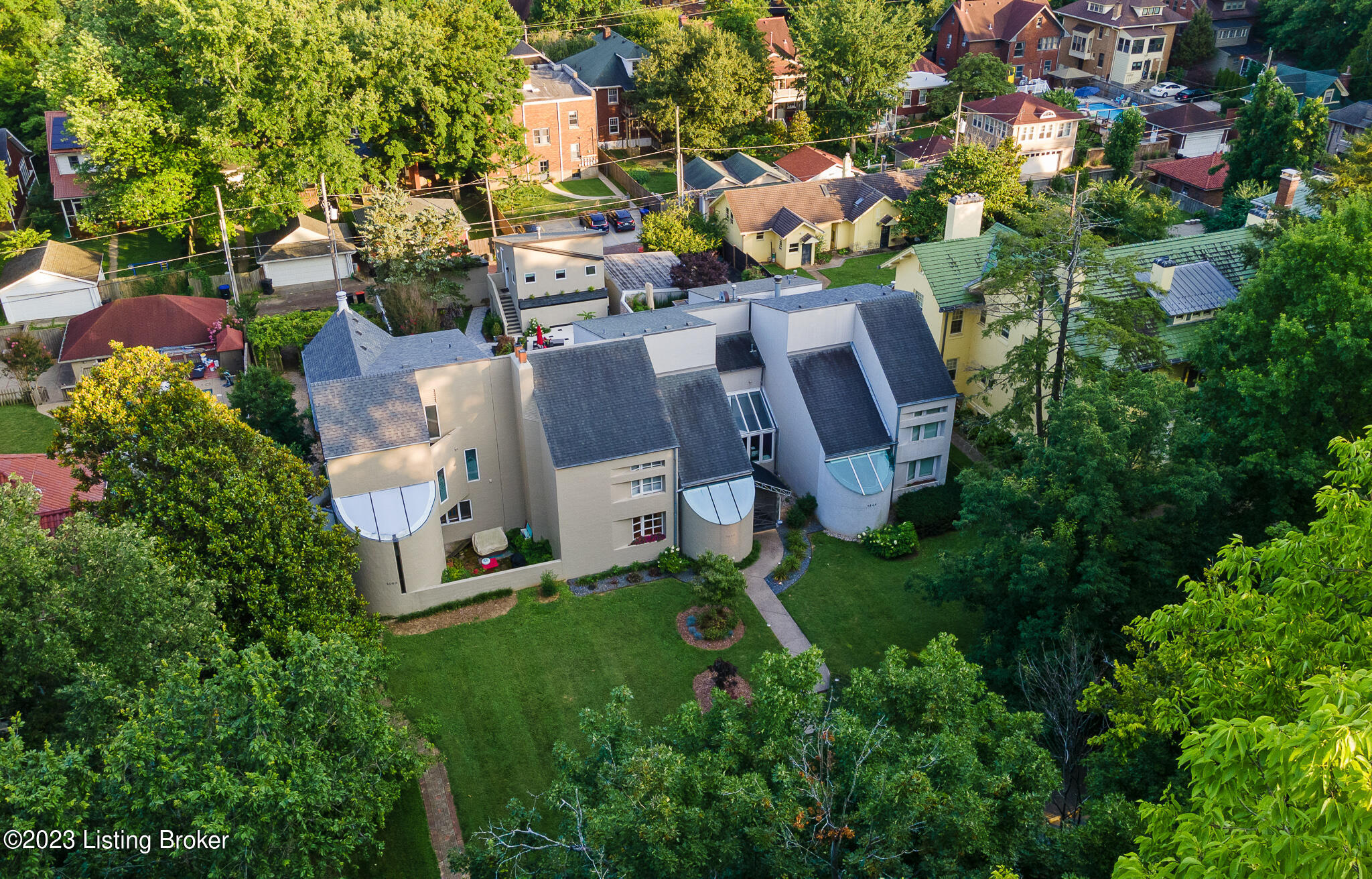 1446 Cherokee Road Louisville, KY 40204 - Photo 5 of 50 Aerial Overview