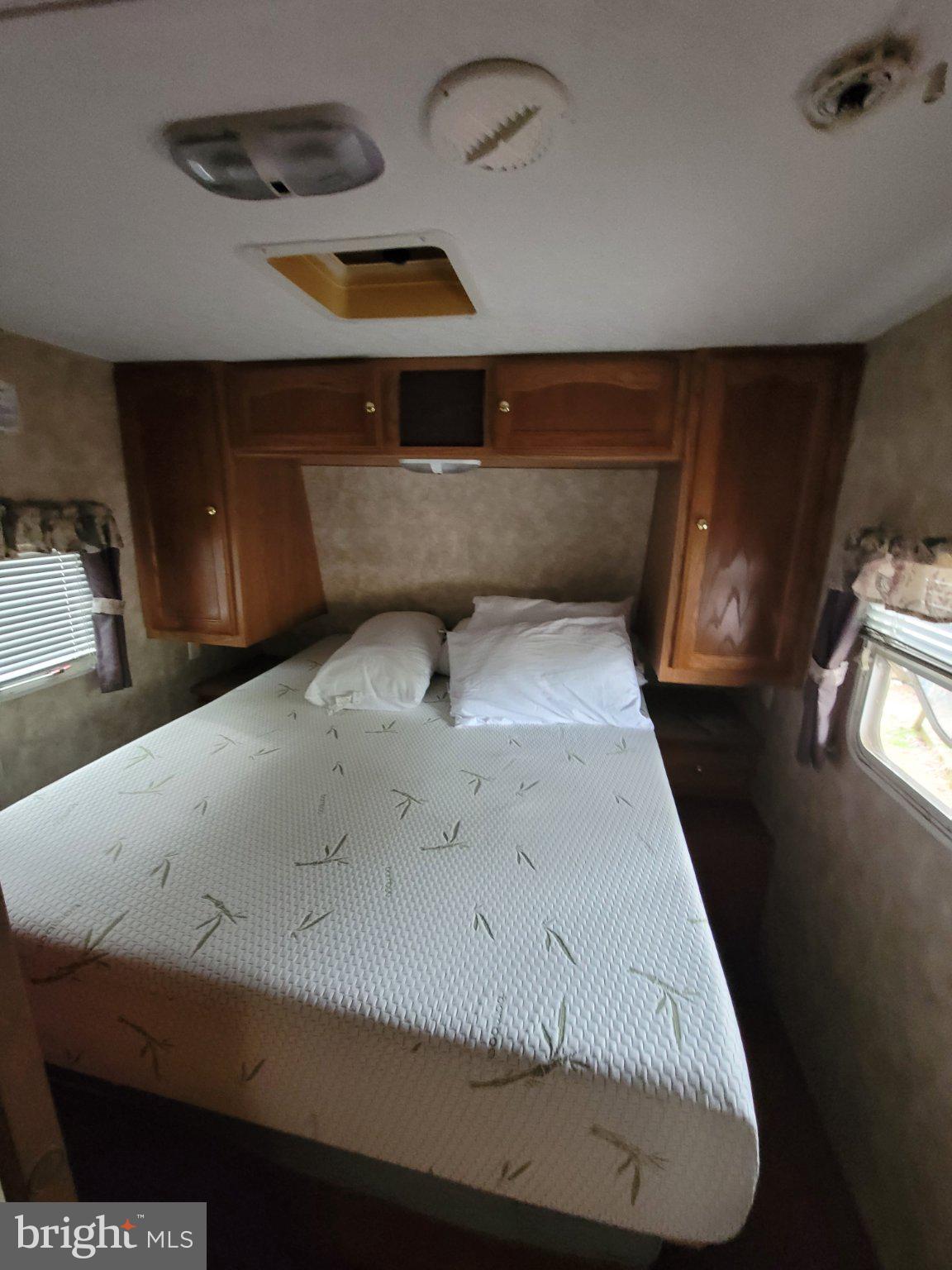175 Horseshoe Crescent Drive Flinton, PA 16640 - Photo 10 of 11 Cozy retreat on wheels awaits you.