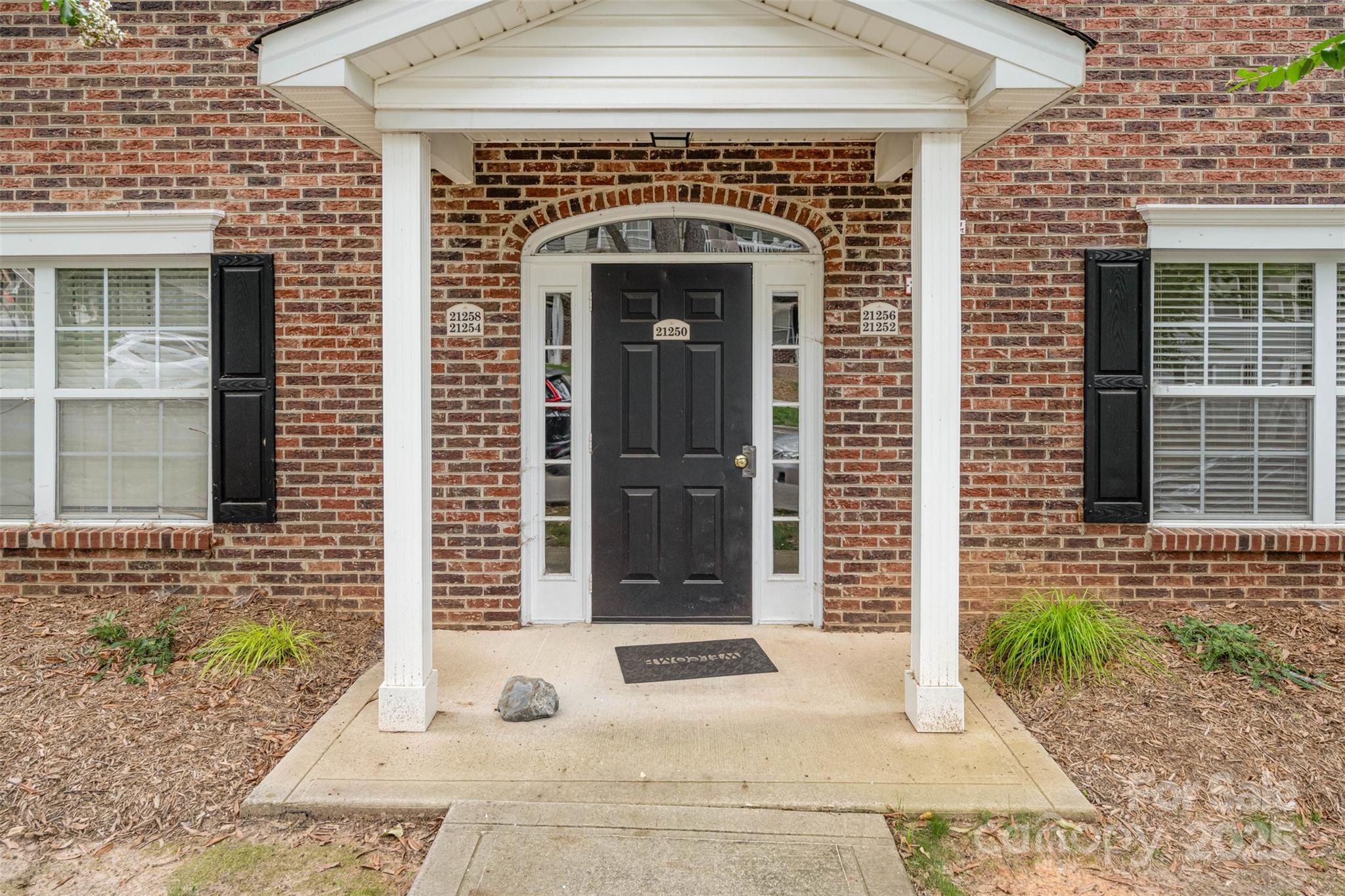 21252 Hickory Street Cornelius, NC 28031 - Photo 3 of 15