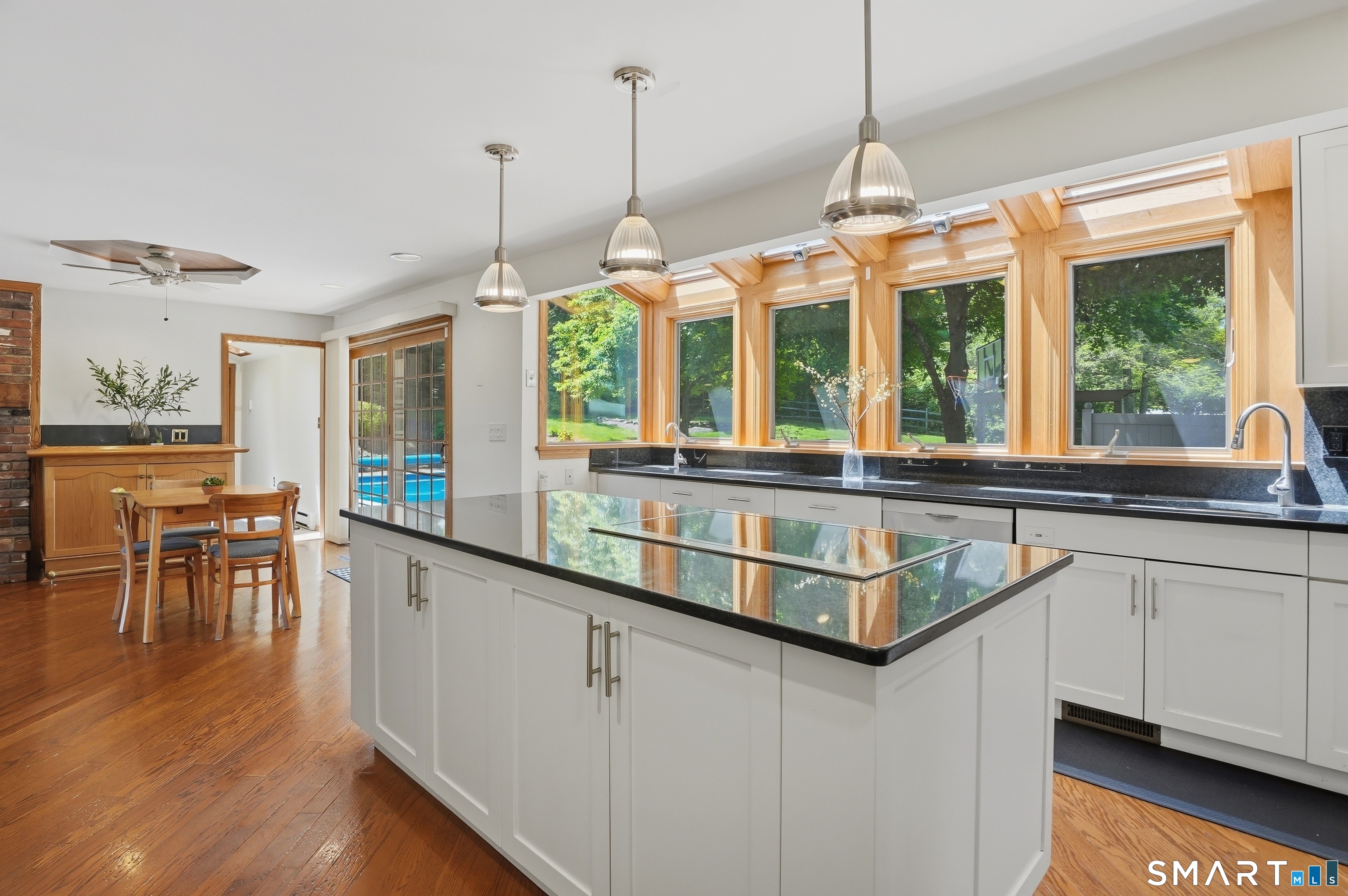 54 Still Hill Road Hamden, CT 06518 - Photo 14 of 40