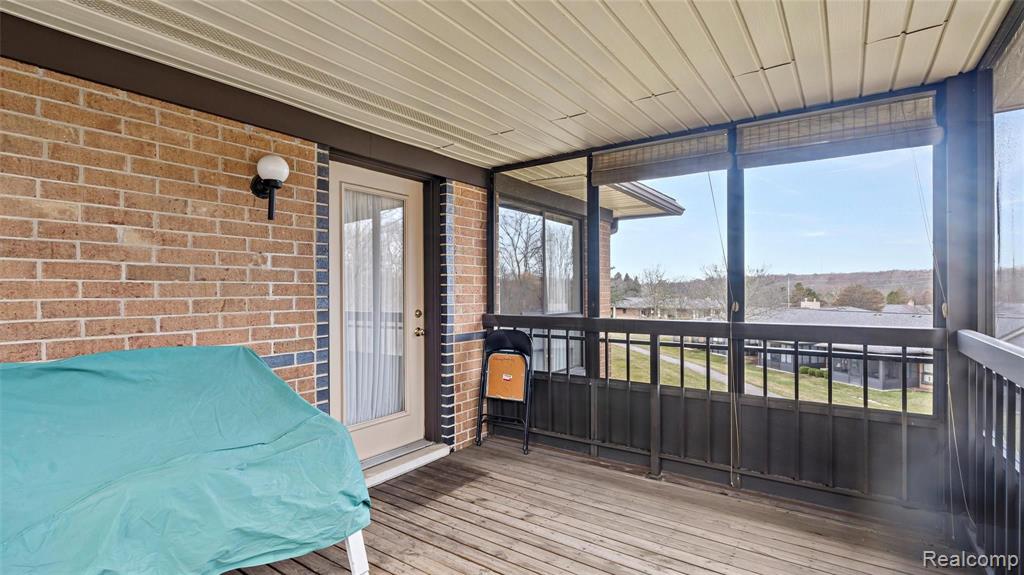 918 Wexford Way Rochester Hills, MI 48307 - Photo 14 of 22