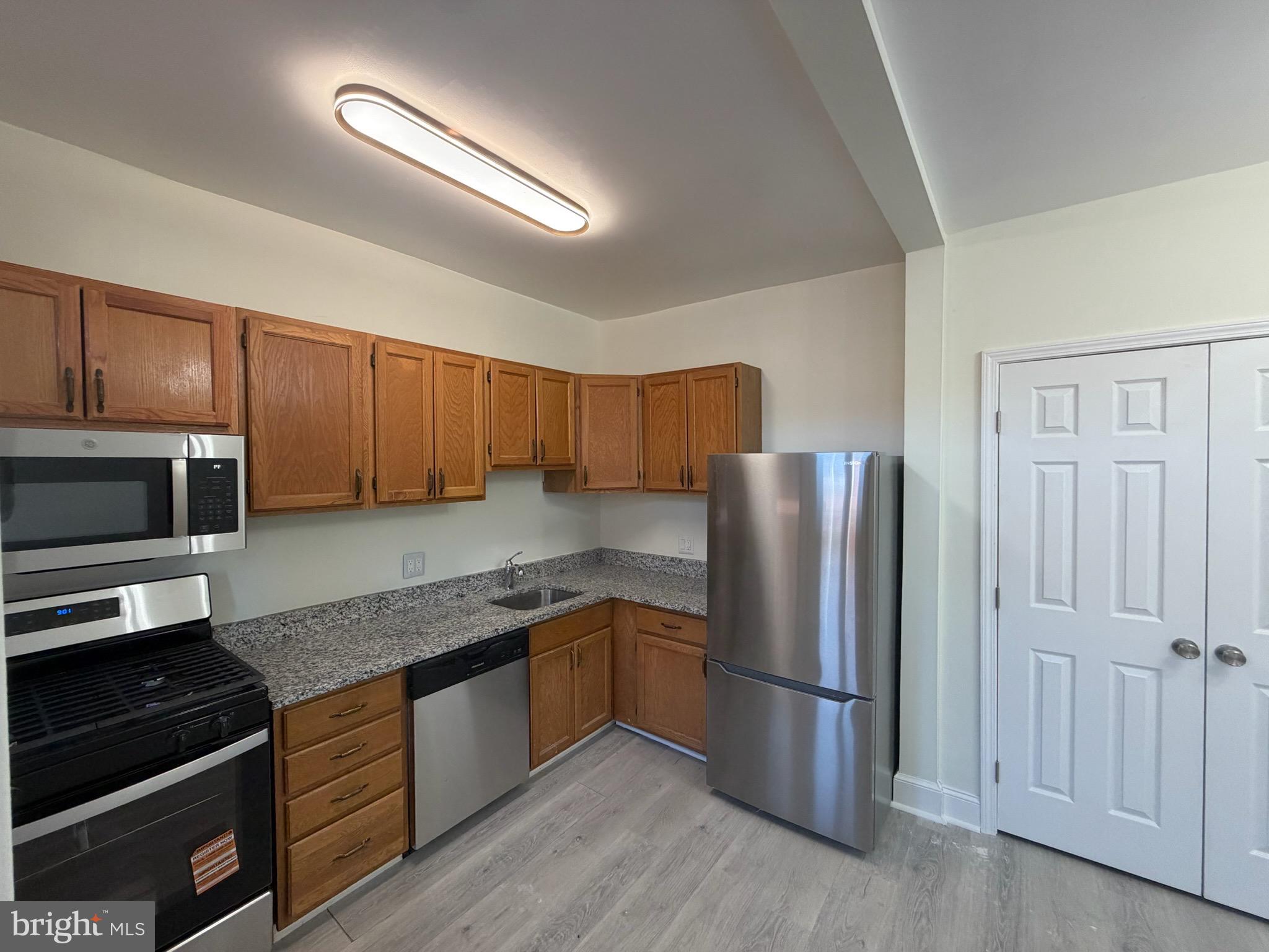 2707 11th Street Northwest Washington, DC 20001 - Photo 3 of 35