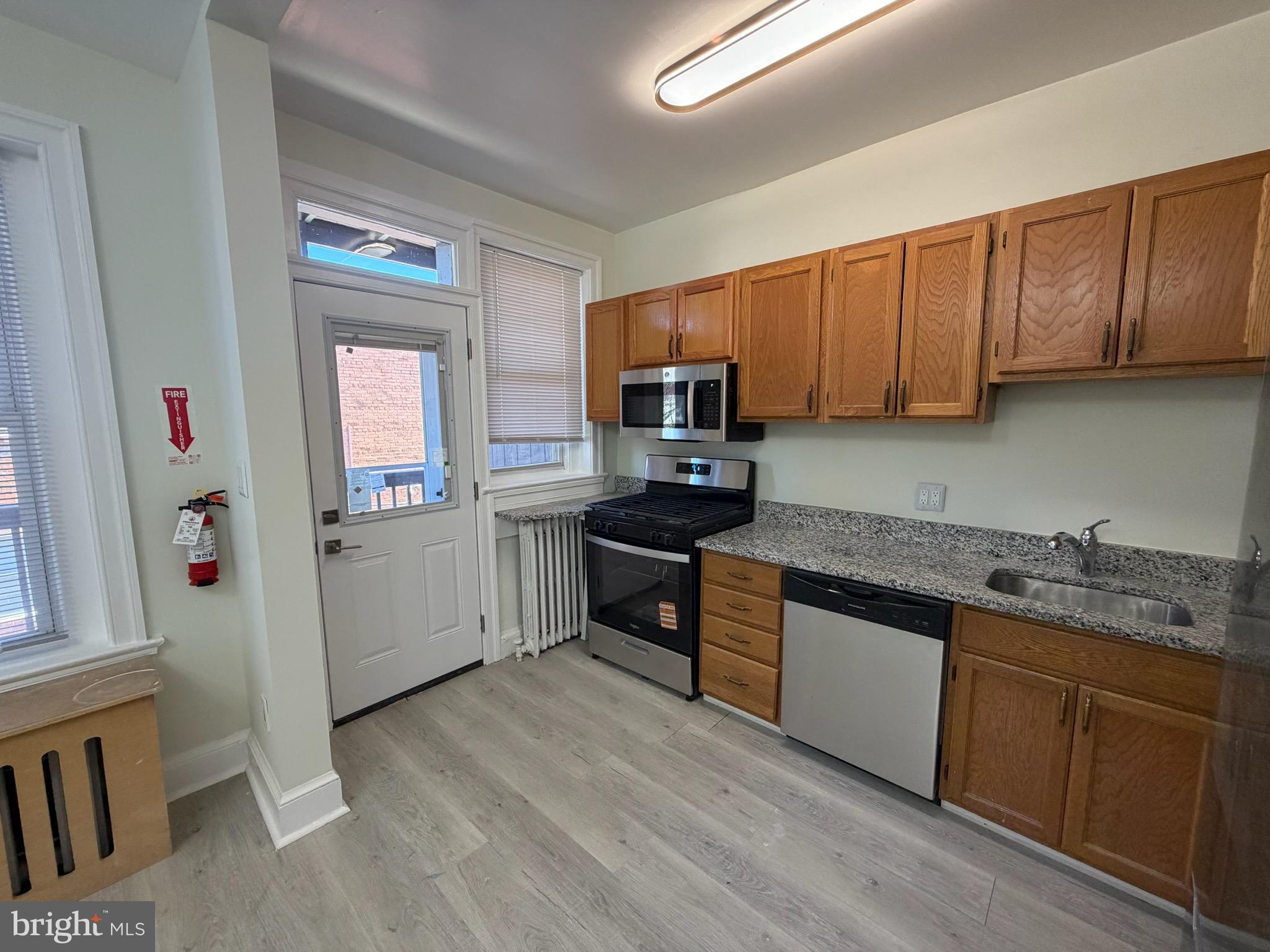 2707 11th Street Northwest Washington, DC 20001 - Photo 4 of 35