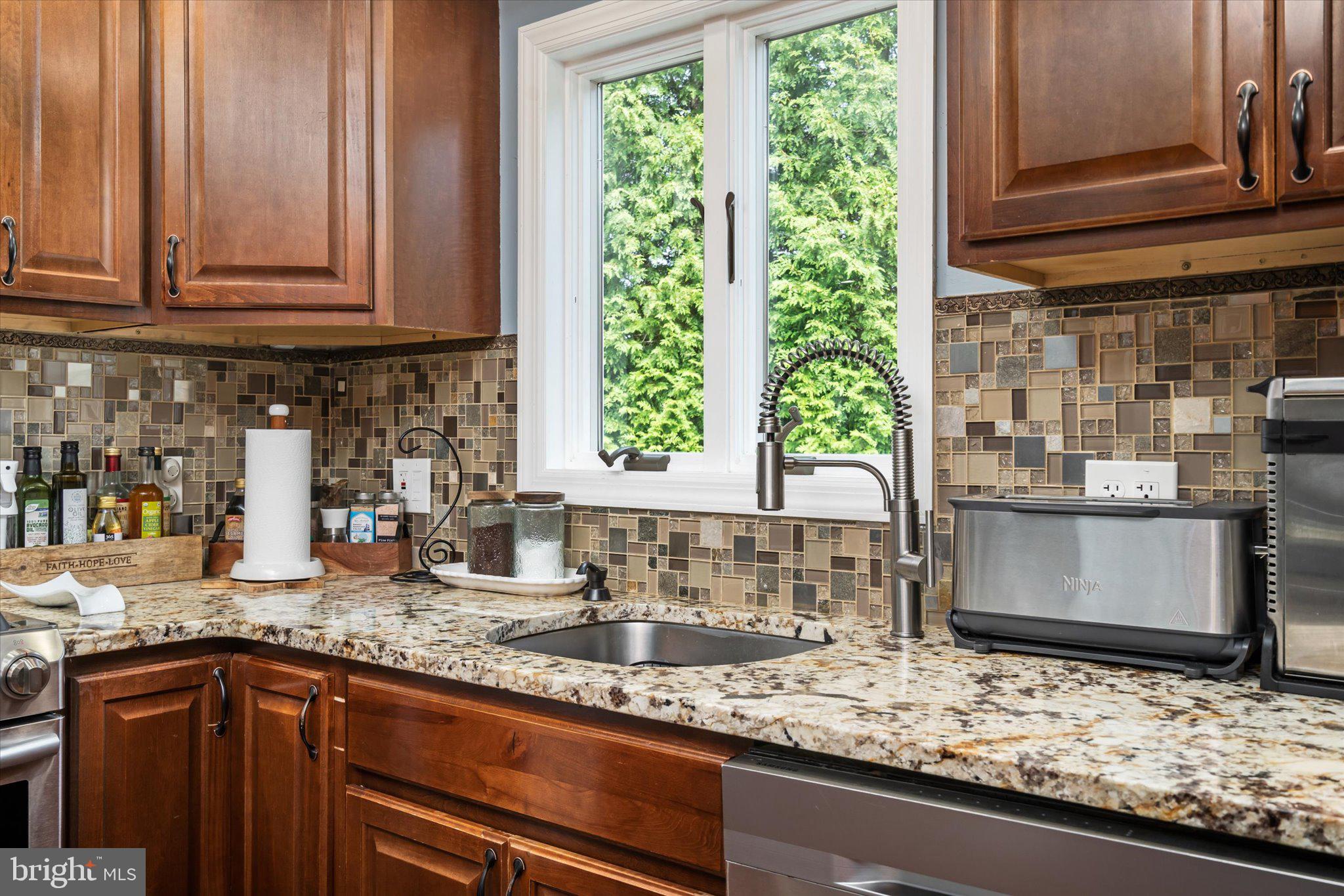 1 Stoneham Road Ewing, NJ 08638 - Photo 14 of 37 Gallery Image 14
