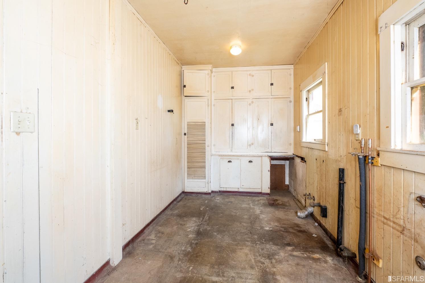 4861 Crow Canyon Road Castro Valley, CA 94552 - Photo 7 of 27