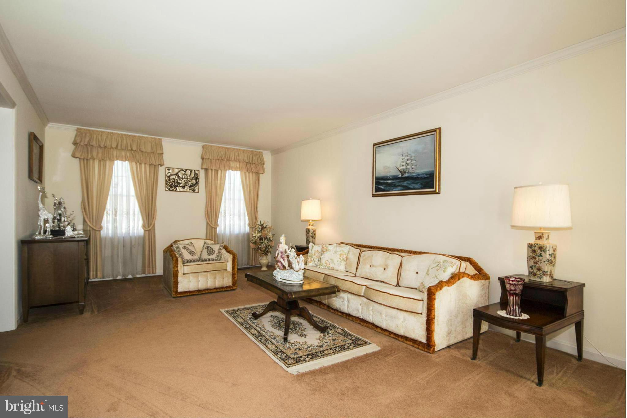 2511 Rochelle Drive Fallston, MD 21047 - Photo 5 of 30 Living Room