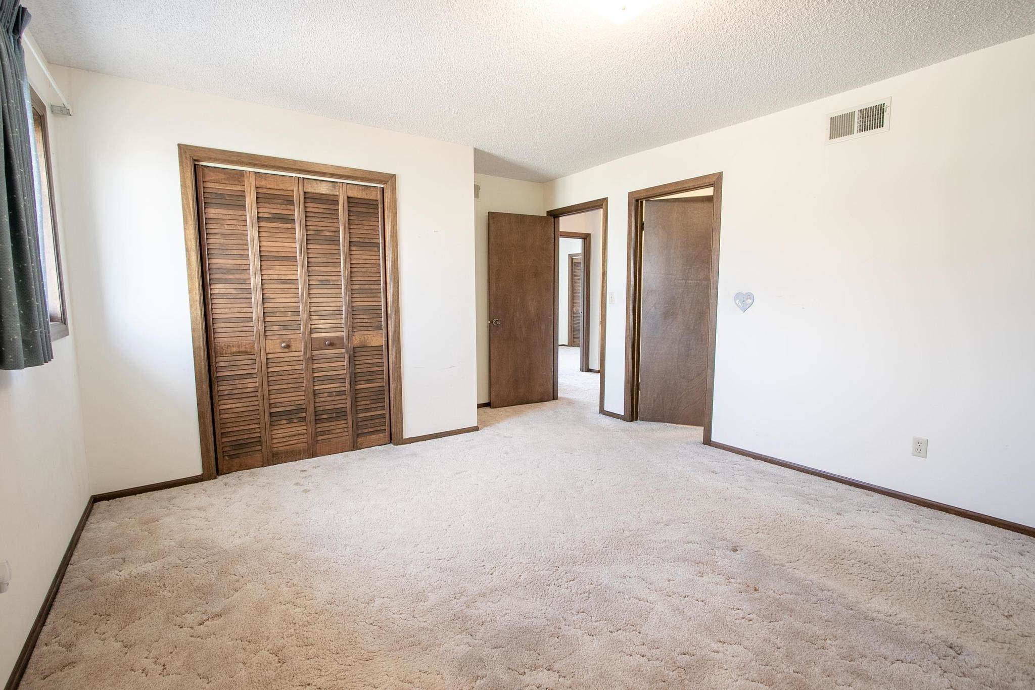 131 North Johnson Elbing, KS 67041 - Photo 17 of 31