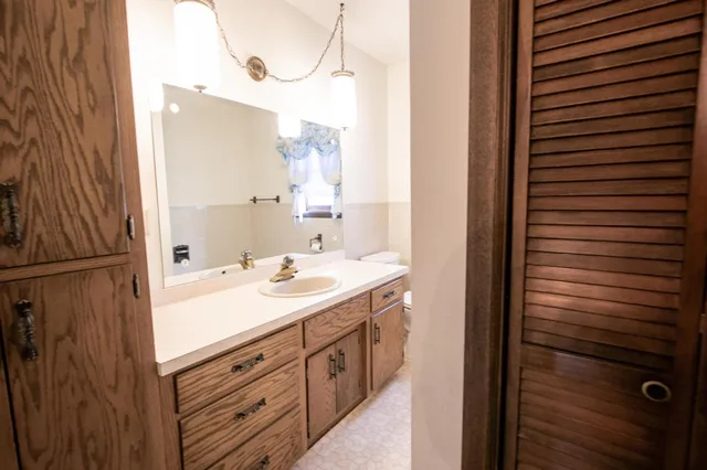 $220,000 | 131 North Johnson, Elbing, KS 67041