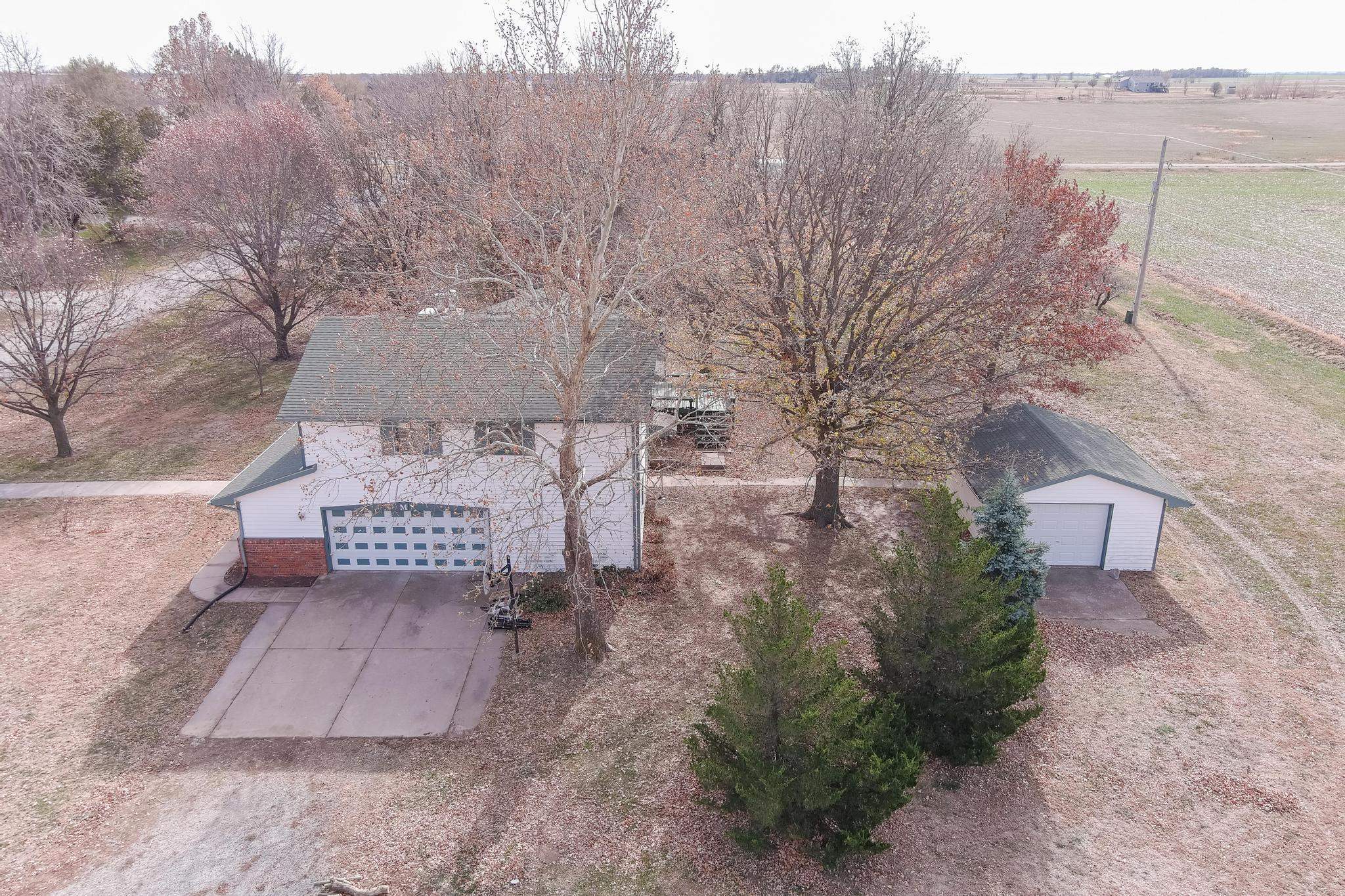 131 North Johnson Elbing, KS 67041 - Photo 29 of 31