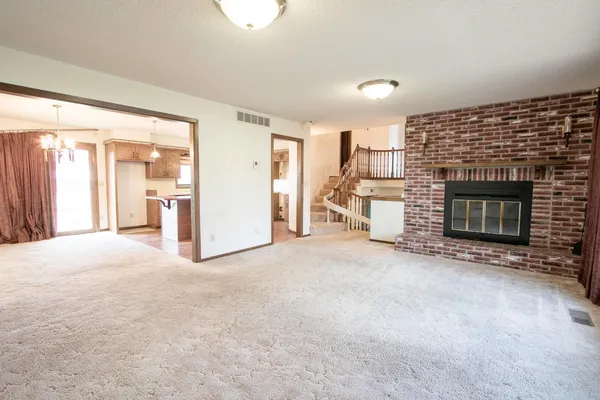 $220,000 | 131 North Johnson, Elbing, KS 67041