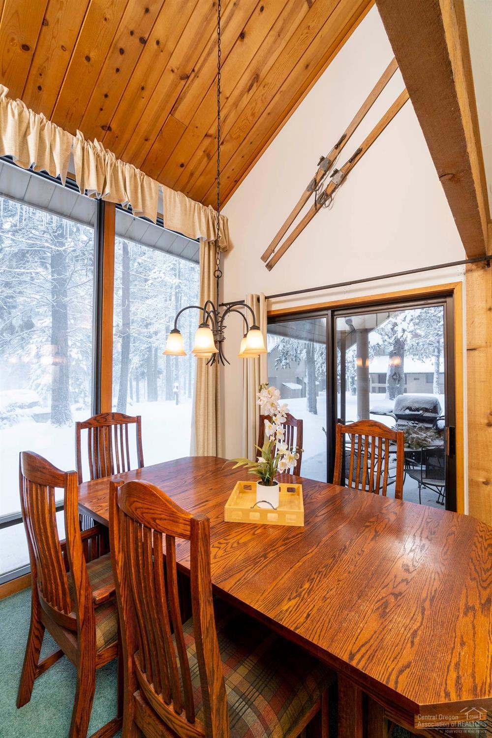 57545 Ranch Cabin Road Sunriver, OR 97707 - Photo 8 of 19 Gallery Image 8